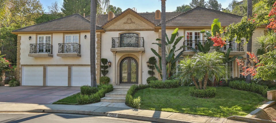 12135 Summit Court, Beverly Hills, CA 90210