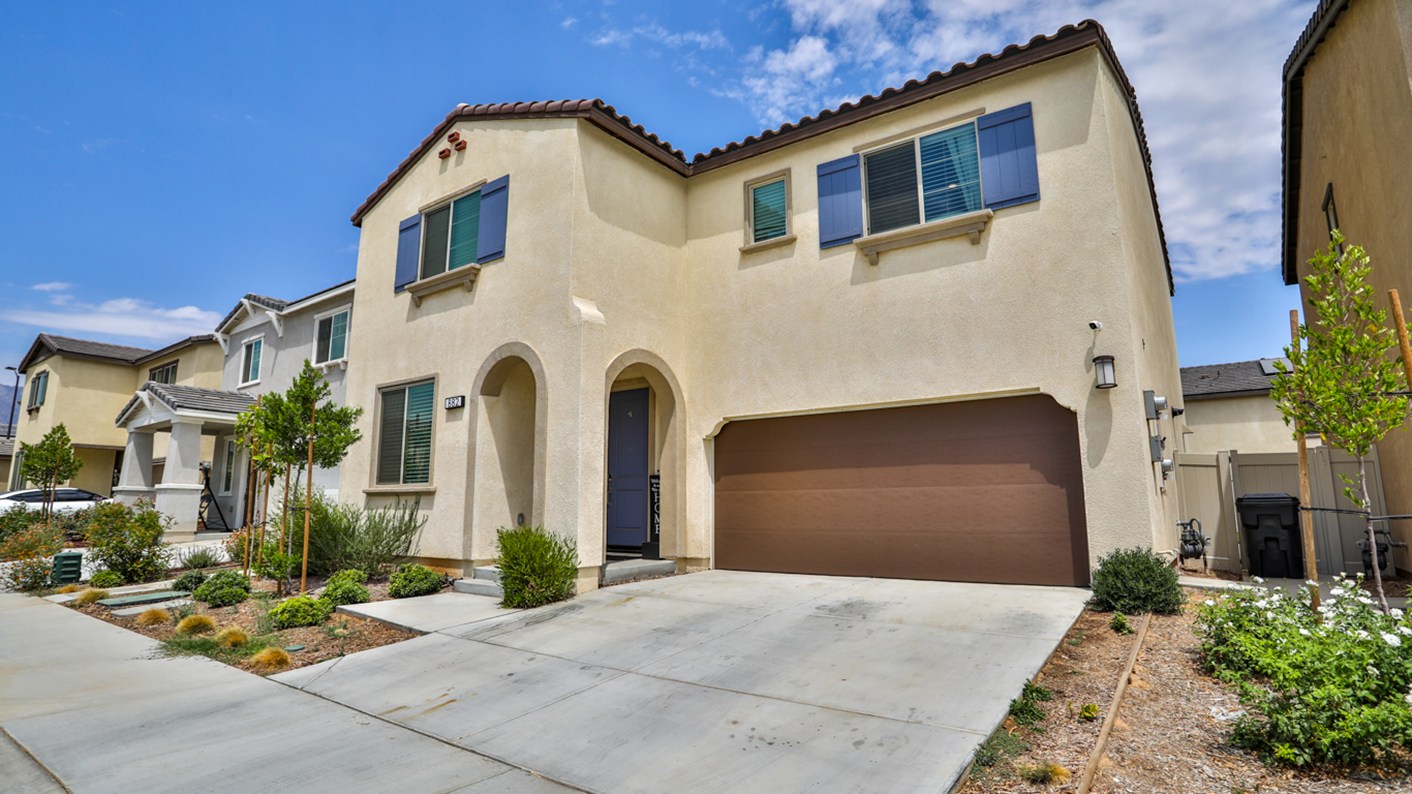 882 Tierra Drive, Banning, CA 92220