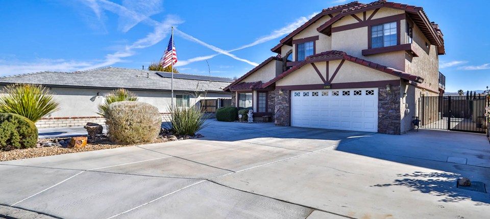 18535 Catamaran Lane, Victorville, CA  92395