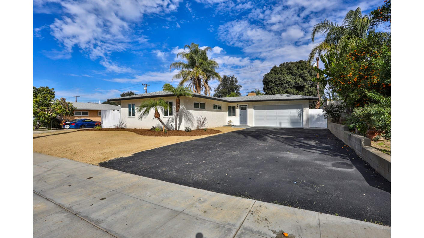 4035 Madrona Rd, Riverside, CA 92504