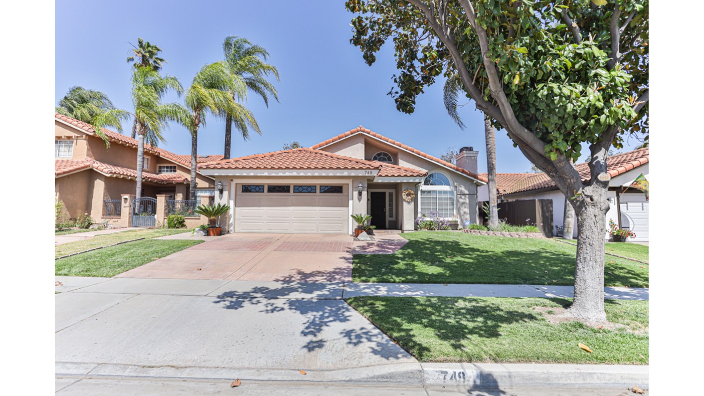 749 June Drive, Corona, CA 92879