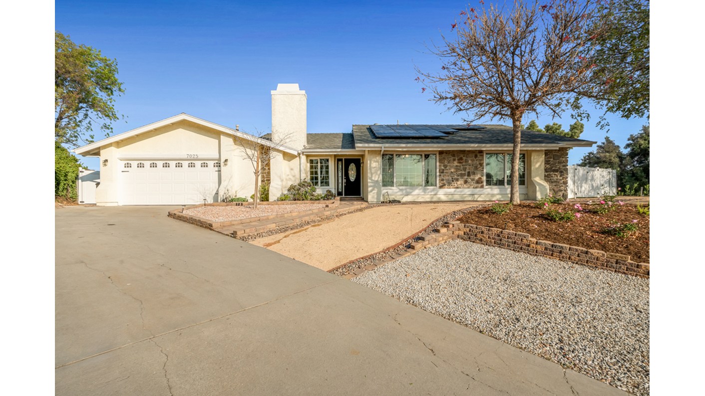 7025 Vista Del Verde, Jurupa Valley, CA 92509