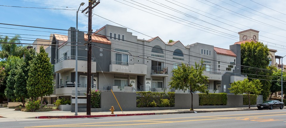 11570 Moorpark Street 3, Toluca Lake, CA 91602