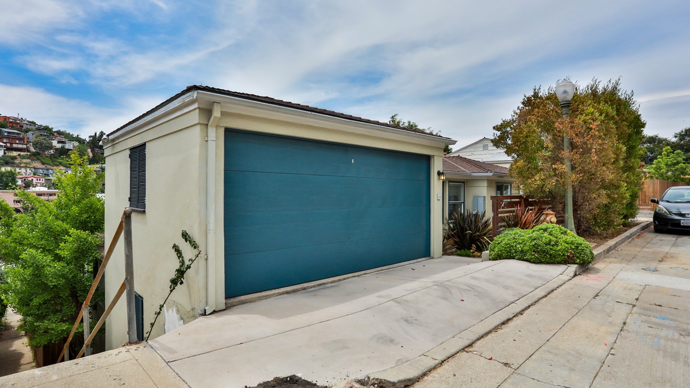 2431 Meadow Valley Terrace, Los Angeles, CA 90039