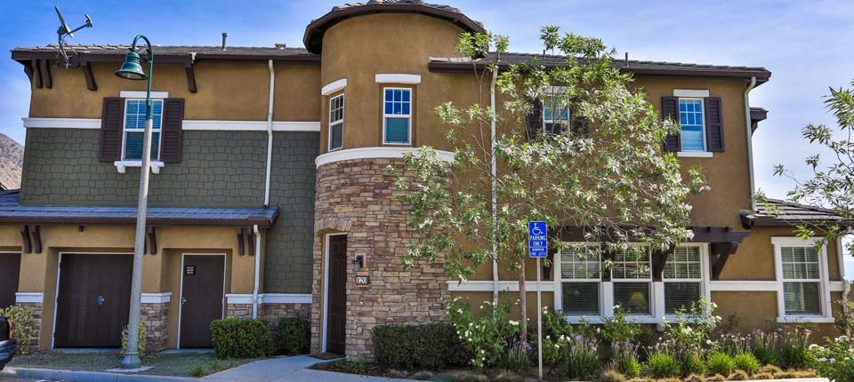 16485 West Nicklaus Dr. Unit 120, Sylmar, CA 91342