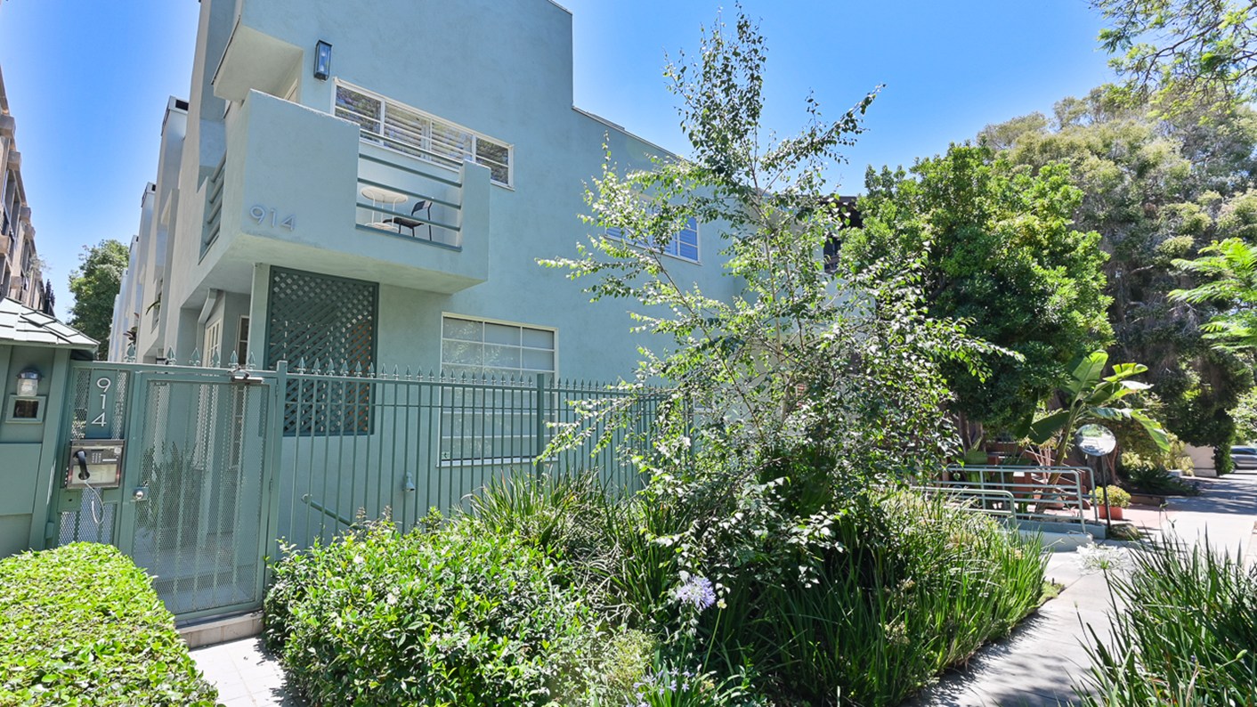 914 North Kings Road, West Hollywood, CA 90069