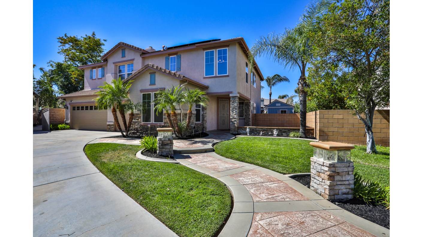 36695 Fontaine Street, Winchester, CA 92596