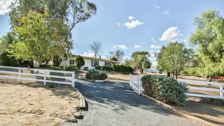 31365 Pleasant Valley Rd, Menifee, CA 92584