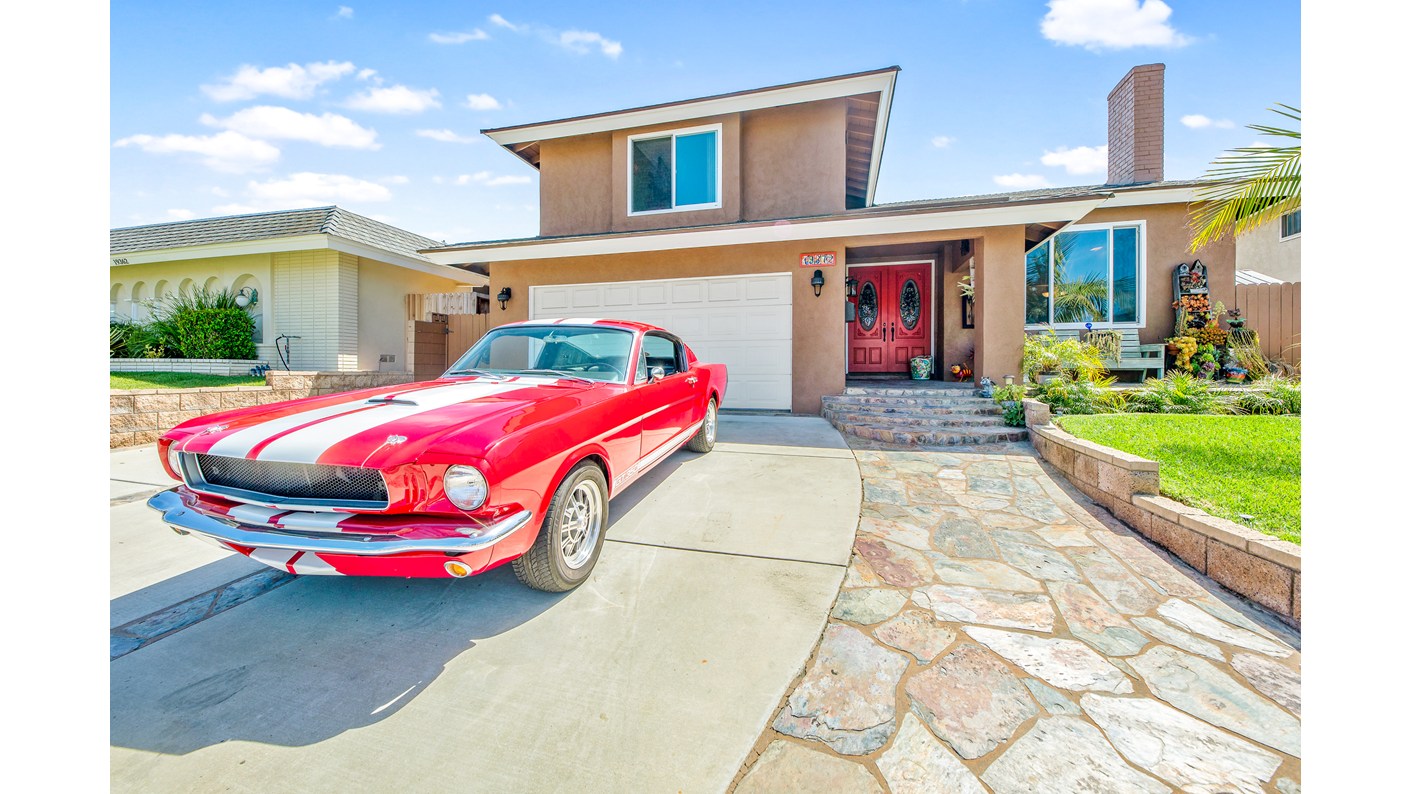 19372 Worchester Lane, Huntington Beach, CA 92646