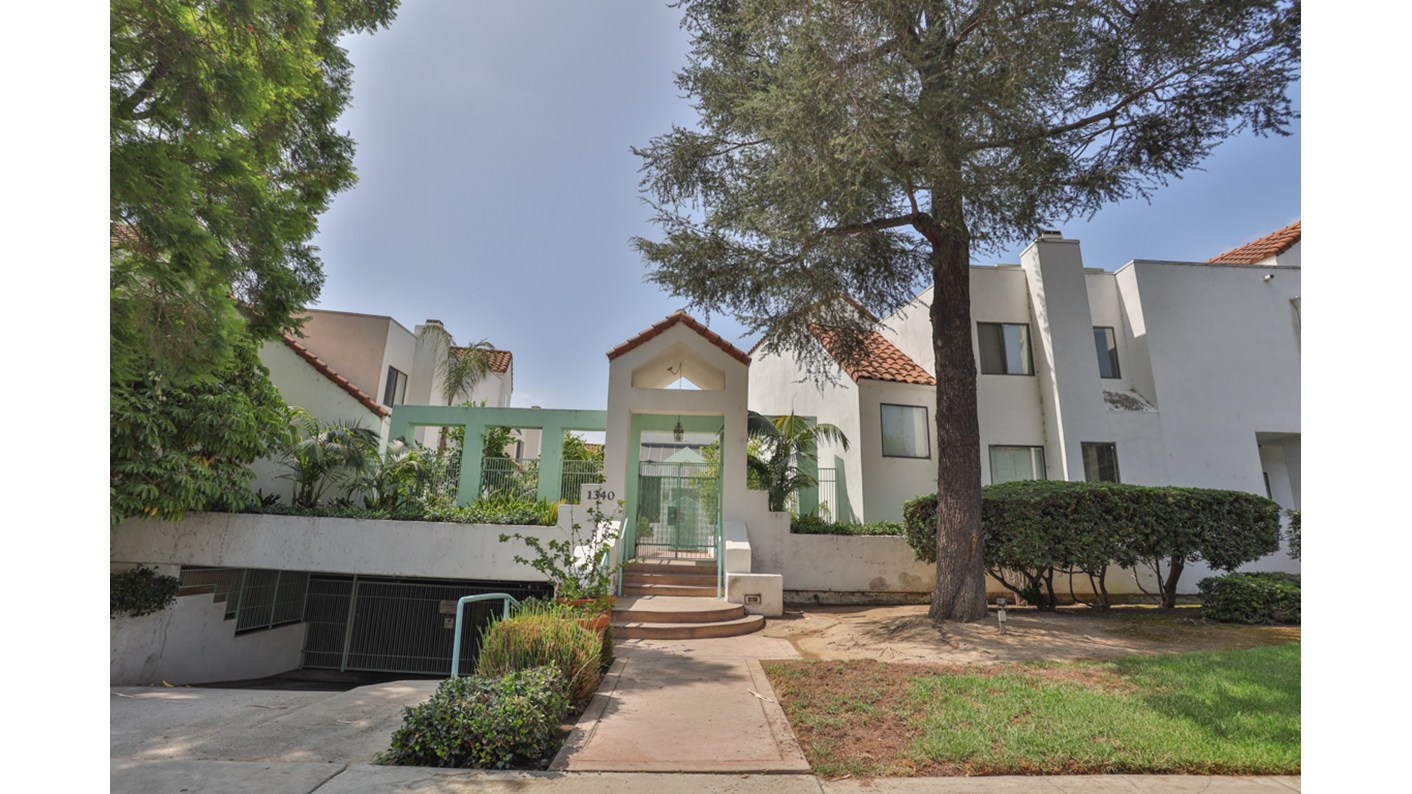 1340 Glenwood Road Unit 16, Glendale, CA 91201