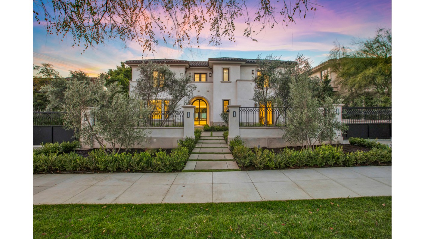 509 Elm Drive, Beverly Hills, CA 90210