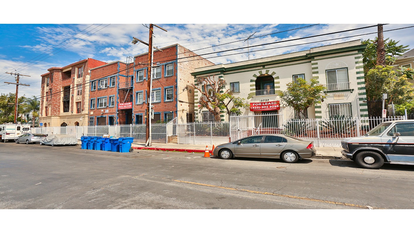 2737 San Marino Street, Los Angeles, CA 90006