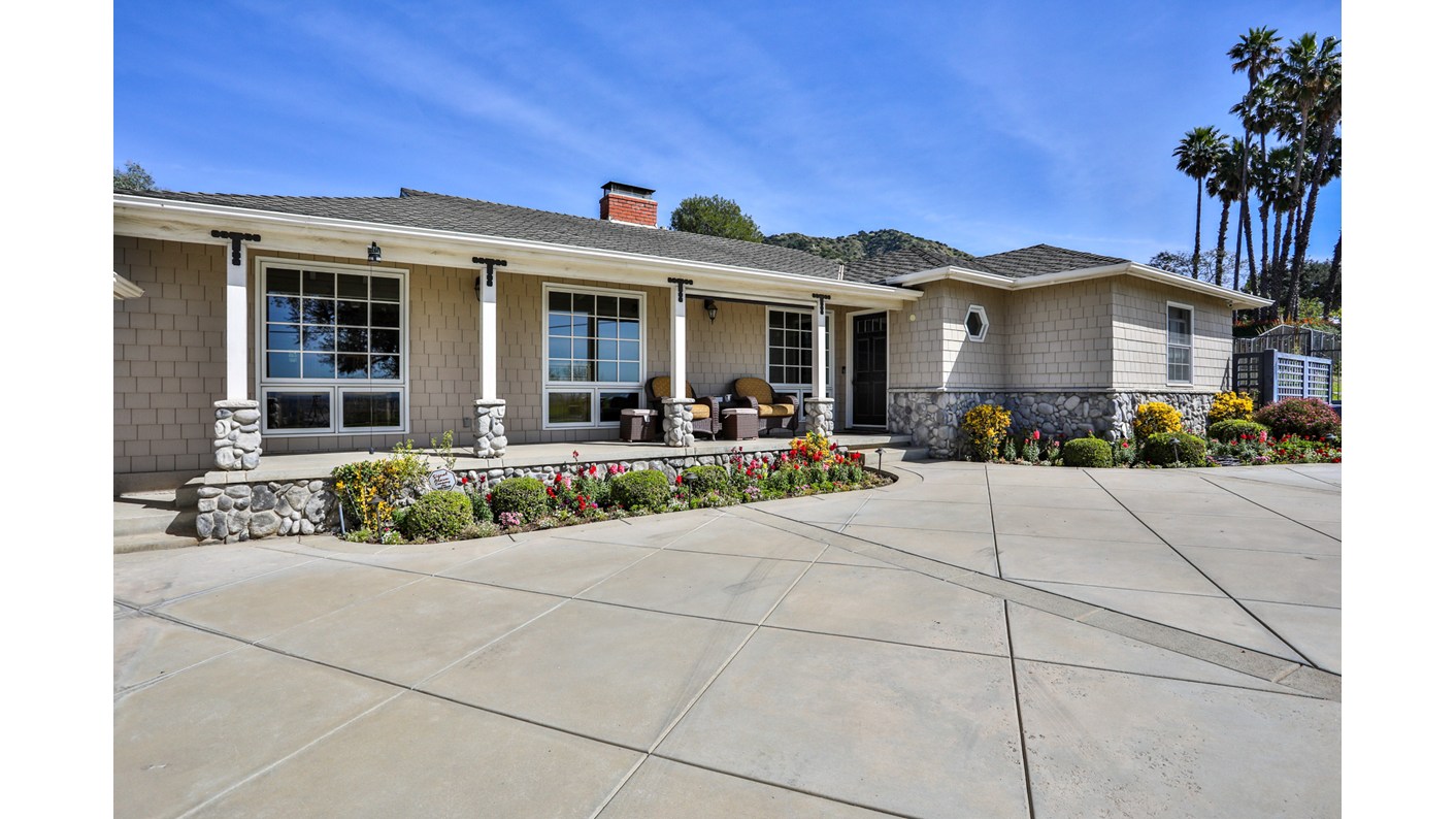 579 Old Sierra Madre Avenue, Azusa, CA 91702