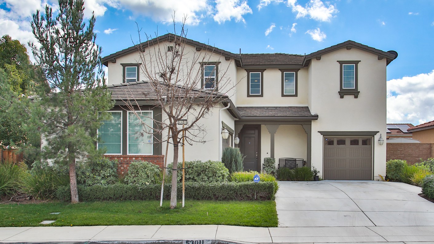 53011 Bantry Bay Street, Lake Elsinore, CA 92532