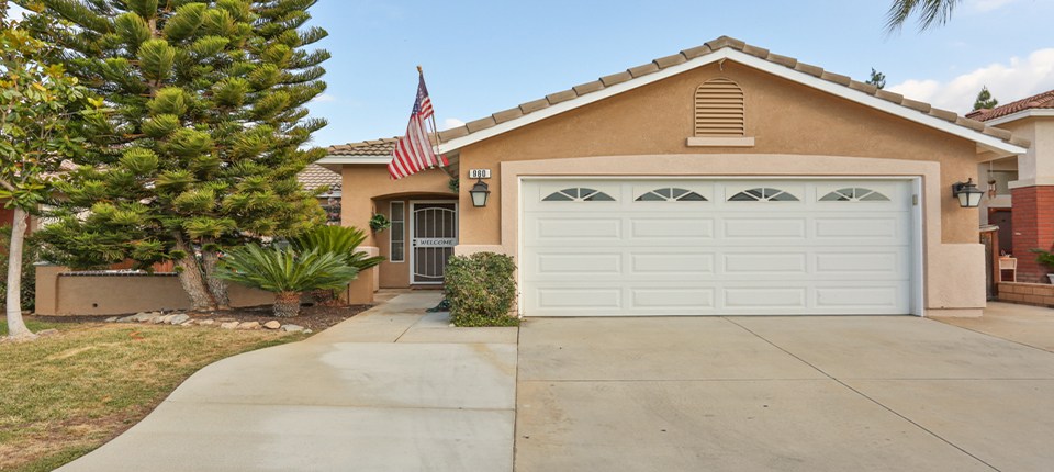 960 Bingham Dr, Corona, CA 92882