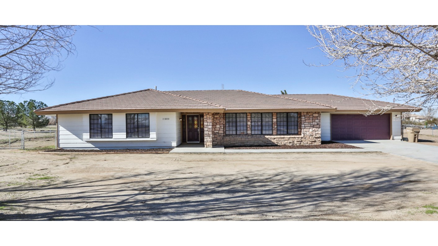 11880 Balsam Ave, Hesperia, CA 92345