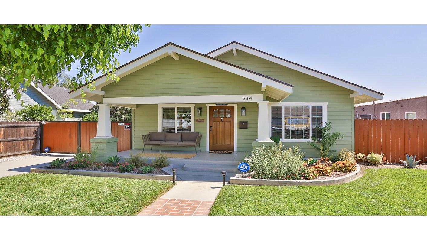 534 West 6th Street, Azusa, CA 91702