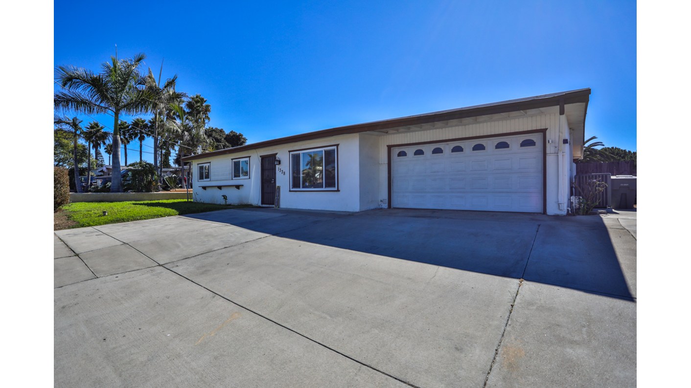 1338 Olive Avenue, Vista, CA 92083