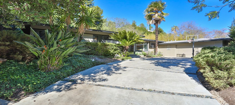 4543 Alonzo Ave, Los Angeles, CA 91316