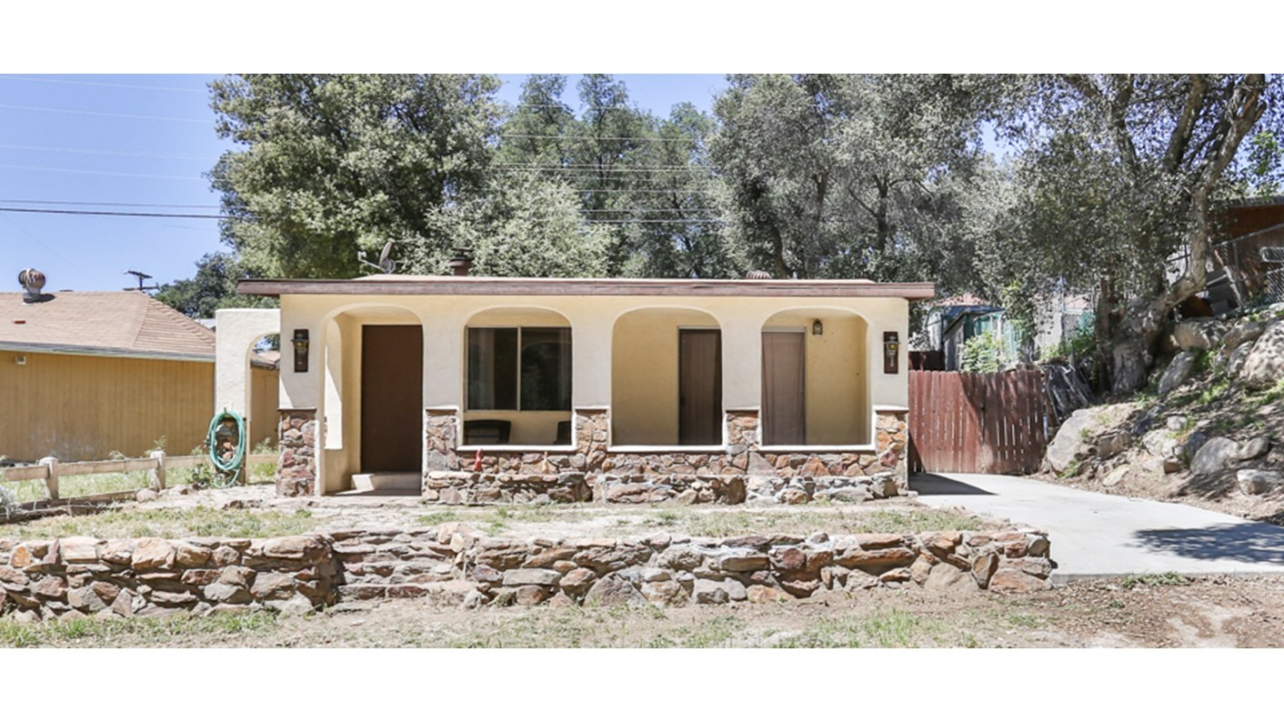 18621 Keyes Dr, Banning, CA 92220