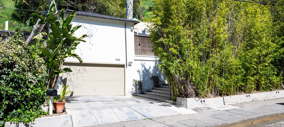 9849 Yoakum Drive, Beverly Hills, CA 90210