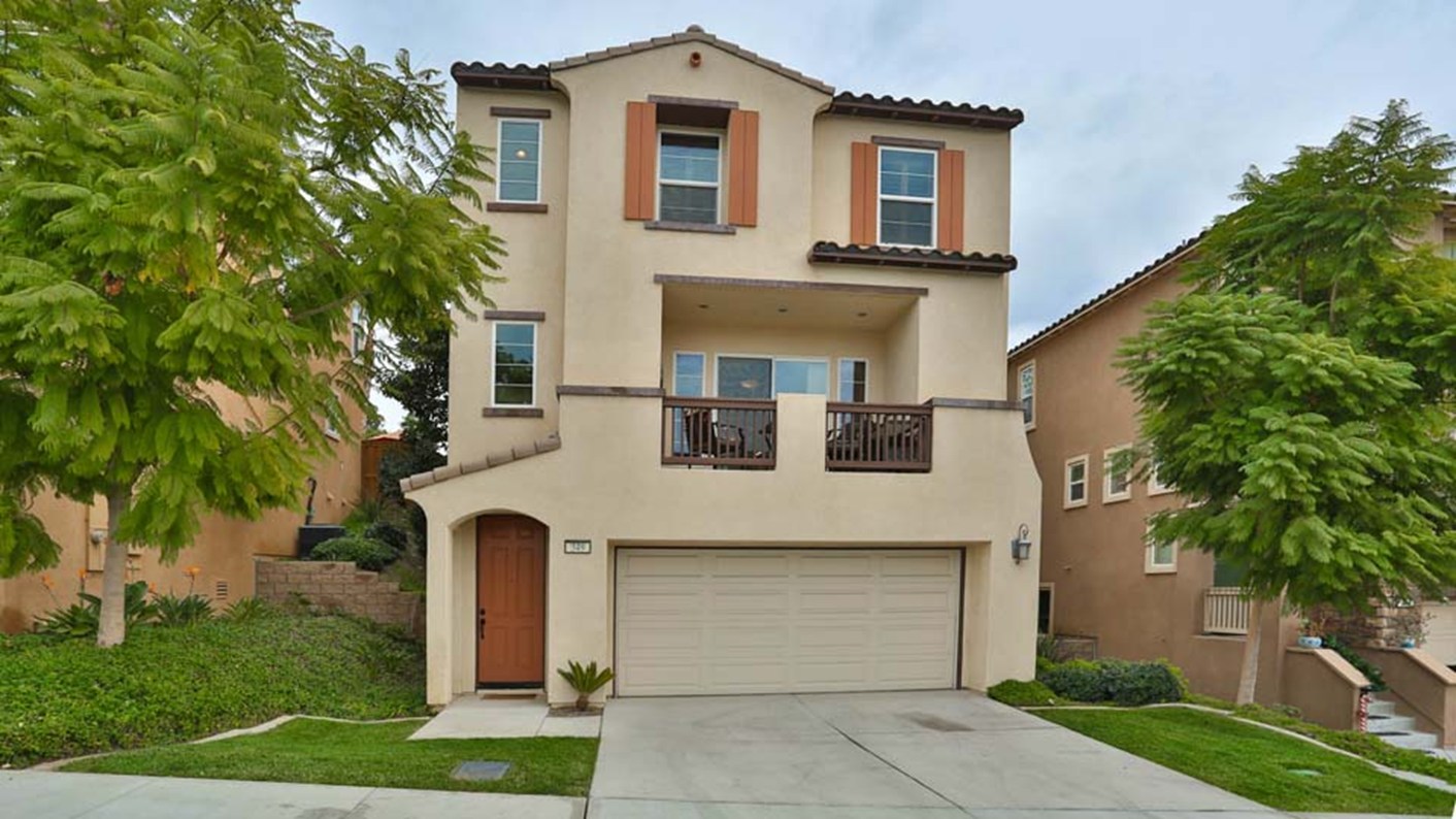 349 Steelhead Way, Vista, CA 92083