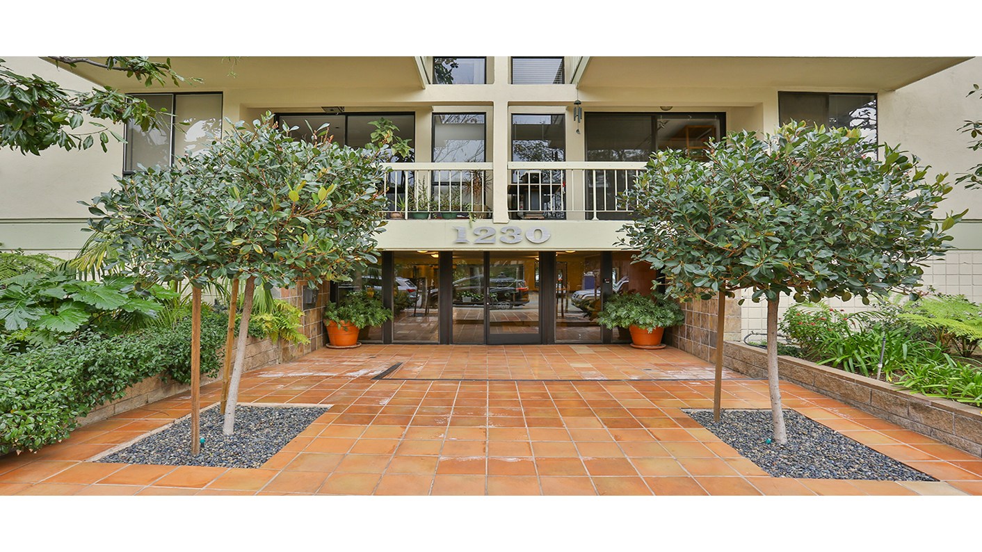 1230 North Sweetzer Avenue 309, West Hollywood, CA 90069