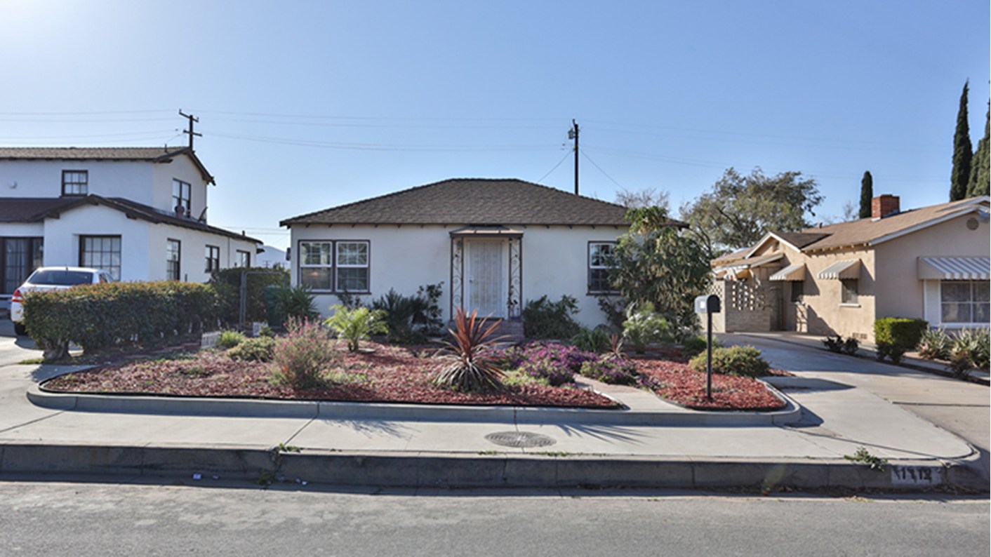 1112 South Vicentia Avenue, Corona, CA 92882