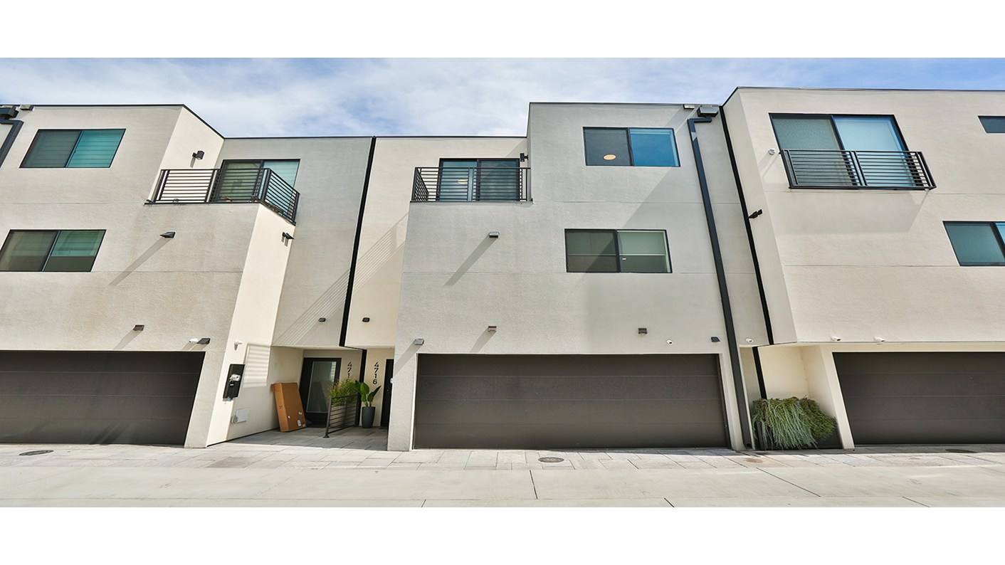 4716 North Village Court, North Hollywood, CA 91607