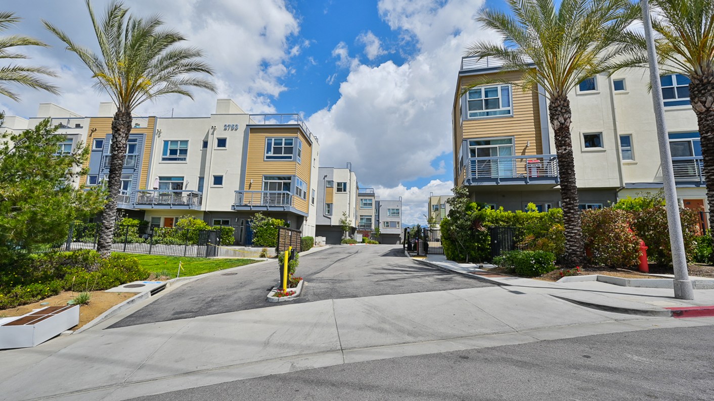 2753 Waverly Drive, Los Angeles, CA 90039