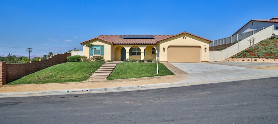 8687 Settlers Court, Jurupa Valley, CA 92509