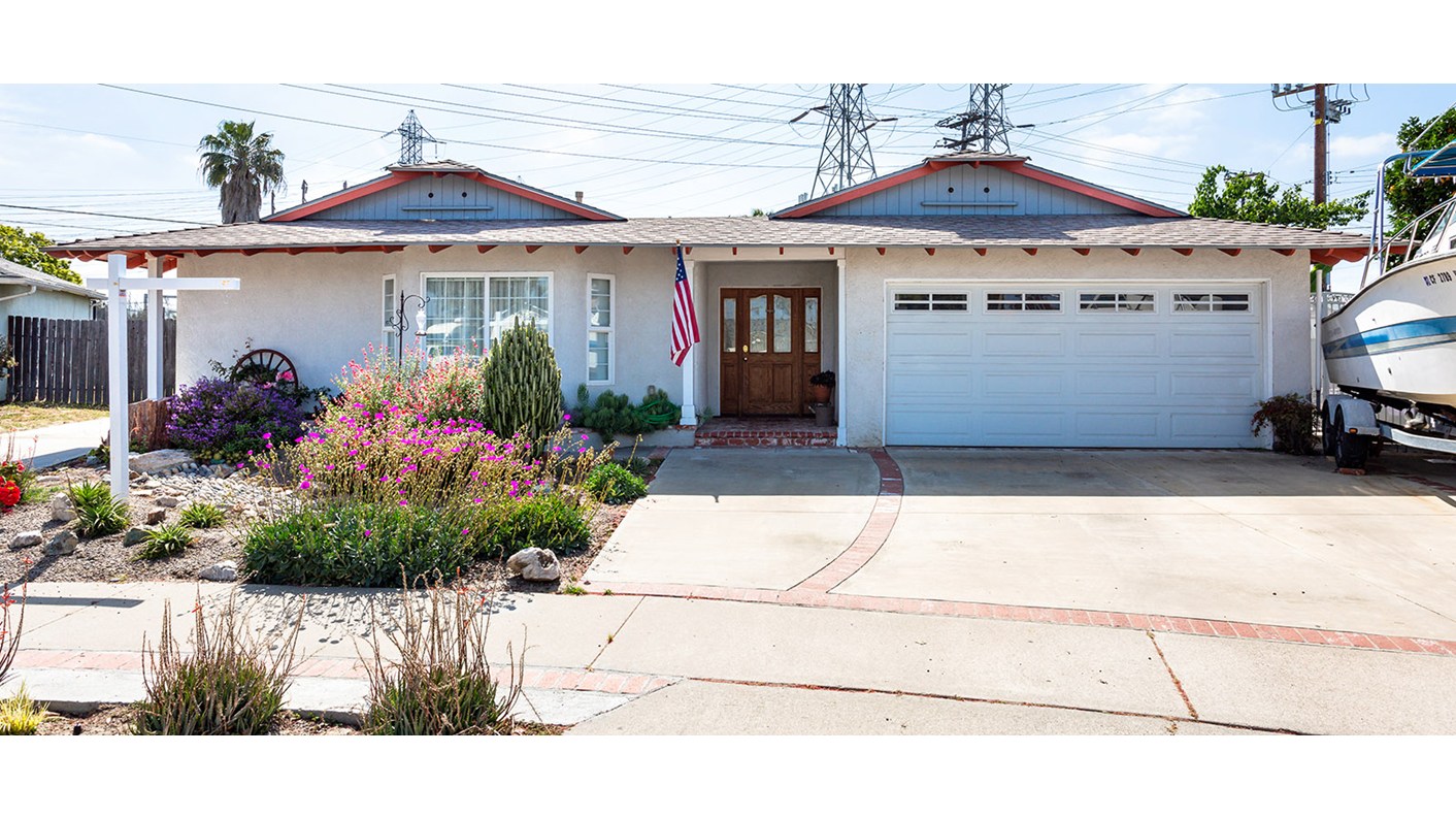 19182 Bikini Lane, Huntington Beach, CA 92646