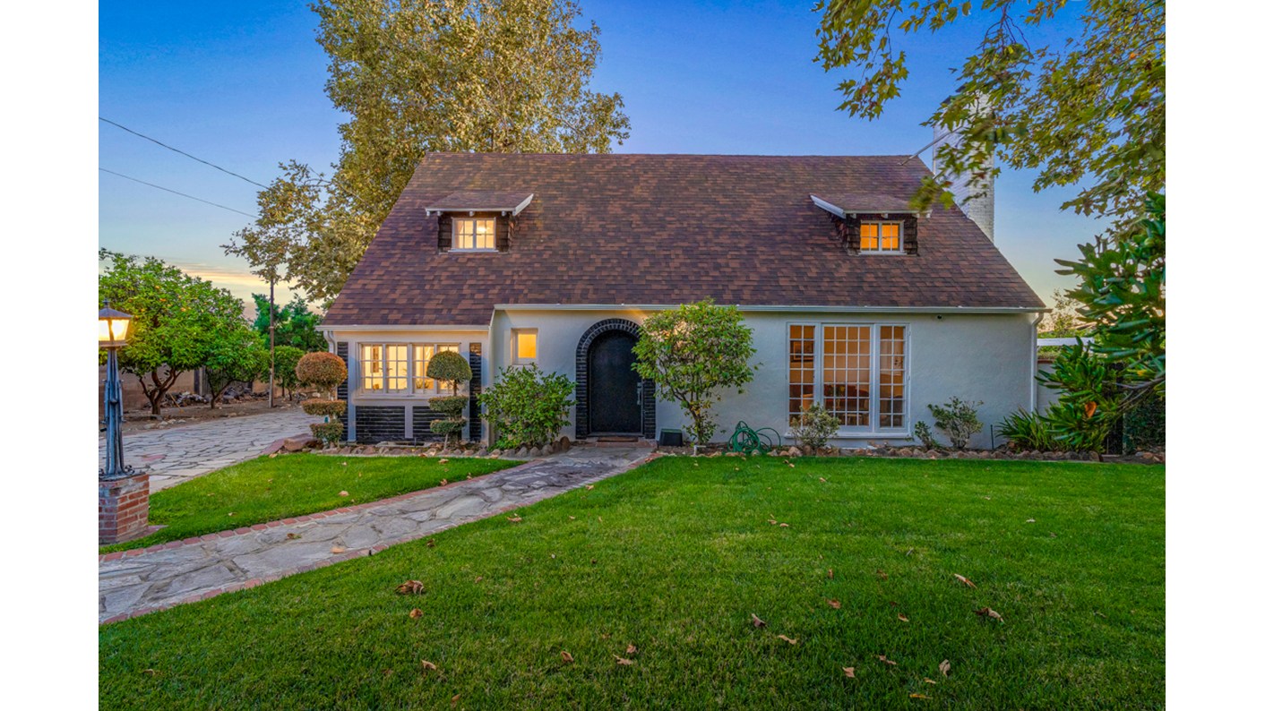 300 East Baseline Road, Claremont, CA 91711