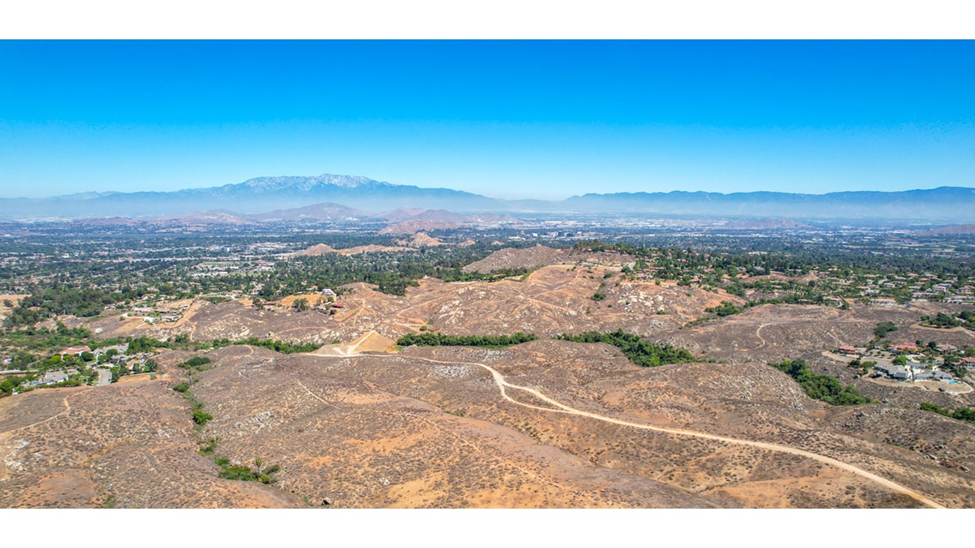 6935 Lucia Circle, Riverside, CA 92506