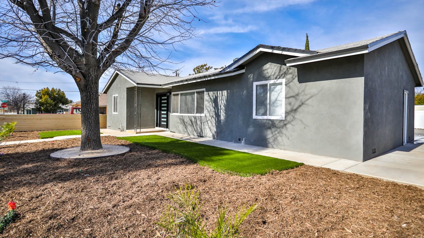 210 Merry Lane, Beaumont, CA 92223