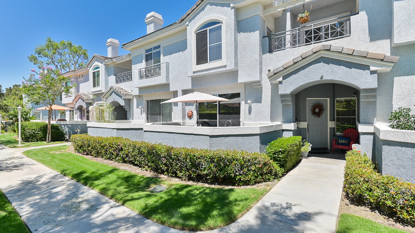 2230 Indigo Hills Drive Unit 4, Corona, CA 92879