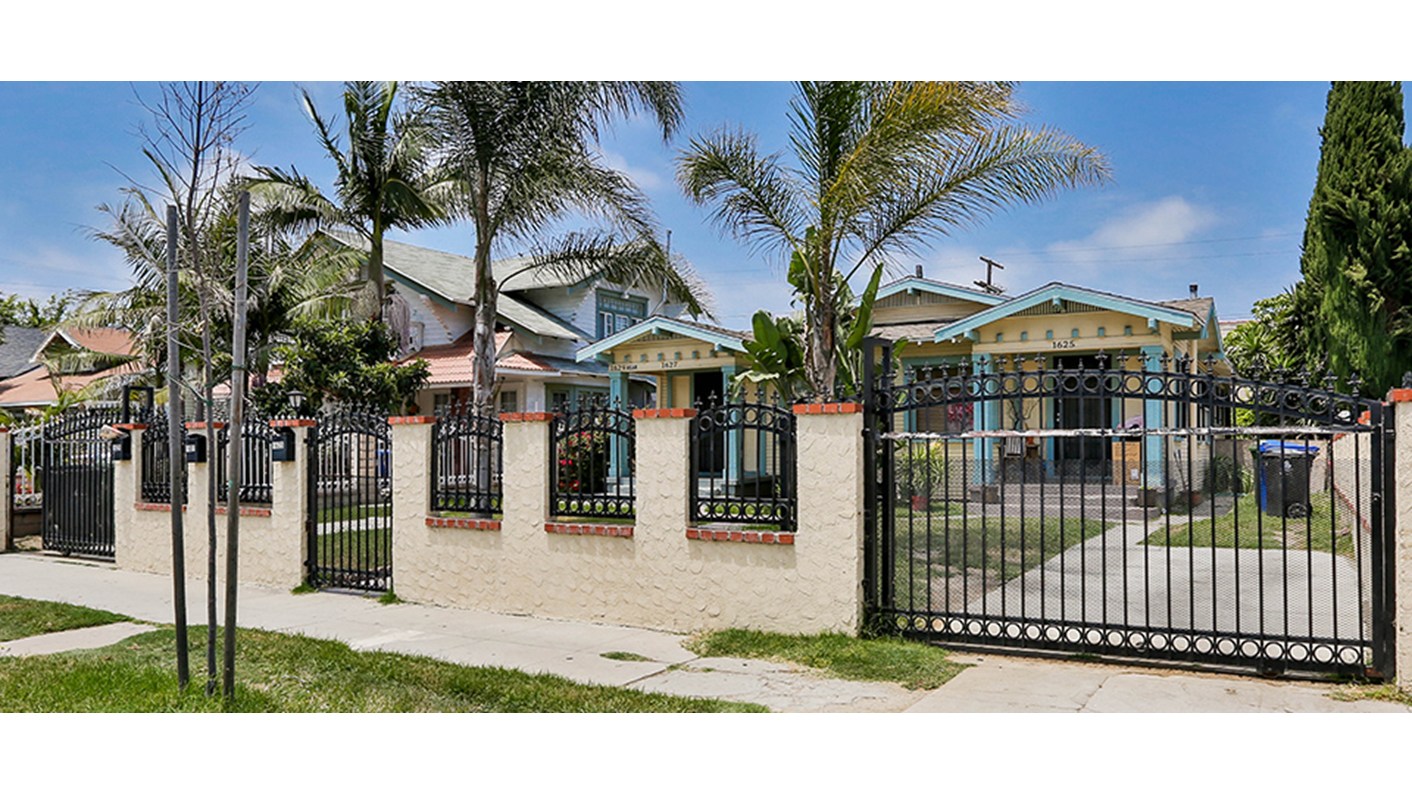 1625 W 49th St, Los Angeles, CA 90062