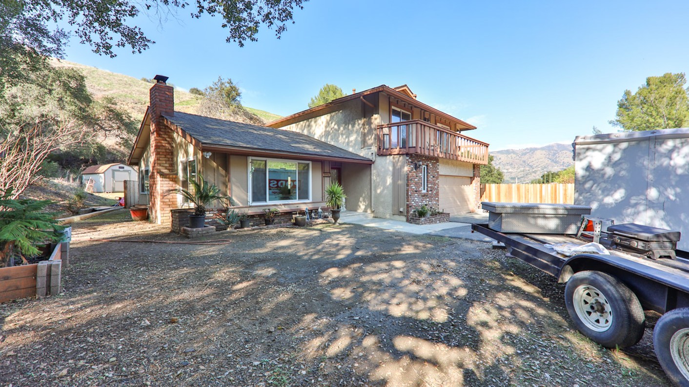 834 Puma Canyon Lane, Glendora, CA 91740