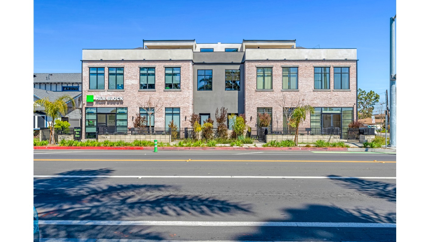 752 West 19th Street A, Costa Mesa, CA 92627