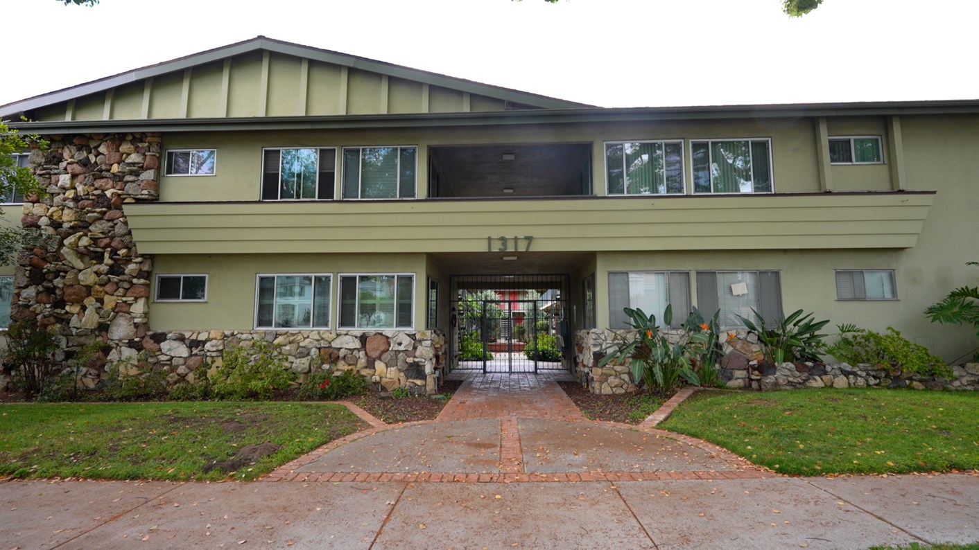 1317 North Brand Boulevard 15, Glendale, CA 91202