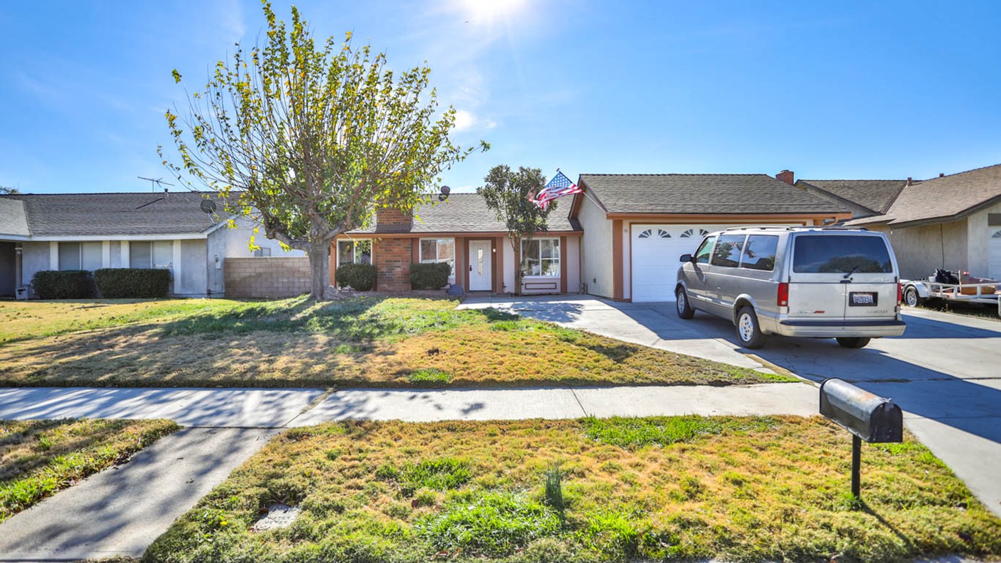 4114 Midland Rd, Riverside, CA 92503