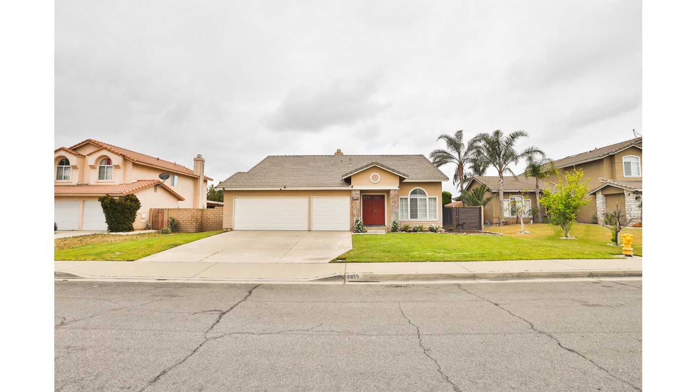 2855 West Fairview Drive, Rialto, CA 92377