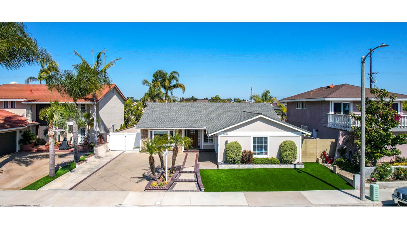 6681 Crista Palma Drive, Huntington Beach, CA 92647
