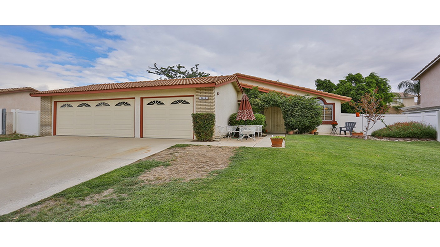 2046 West Fairview Drive, Rialto, CA 92377