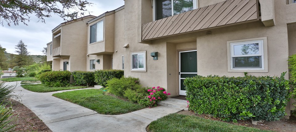 5927 E Creekside Ave #7, Orange, CA 92869