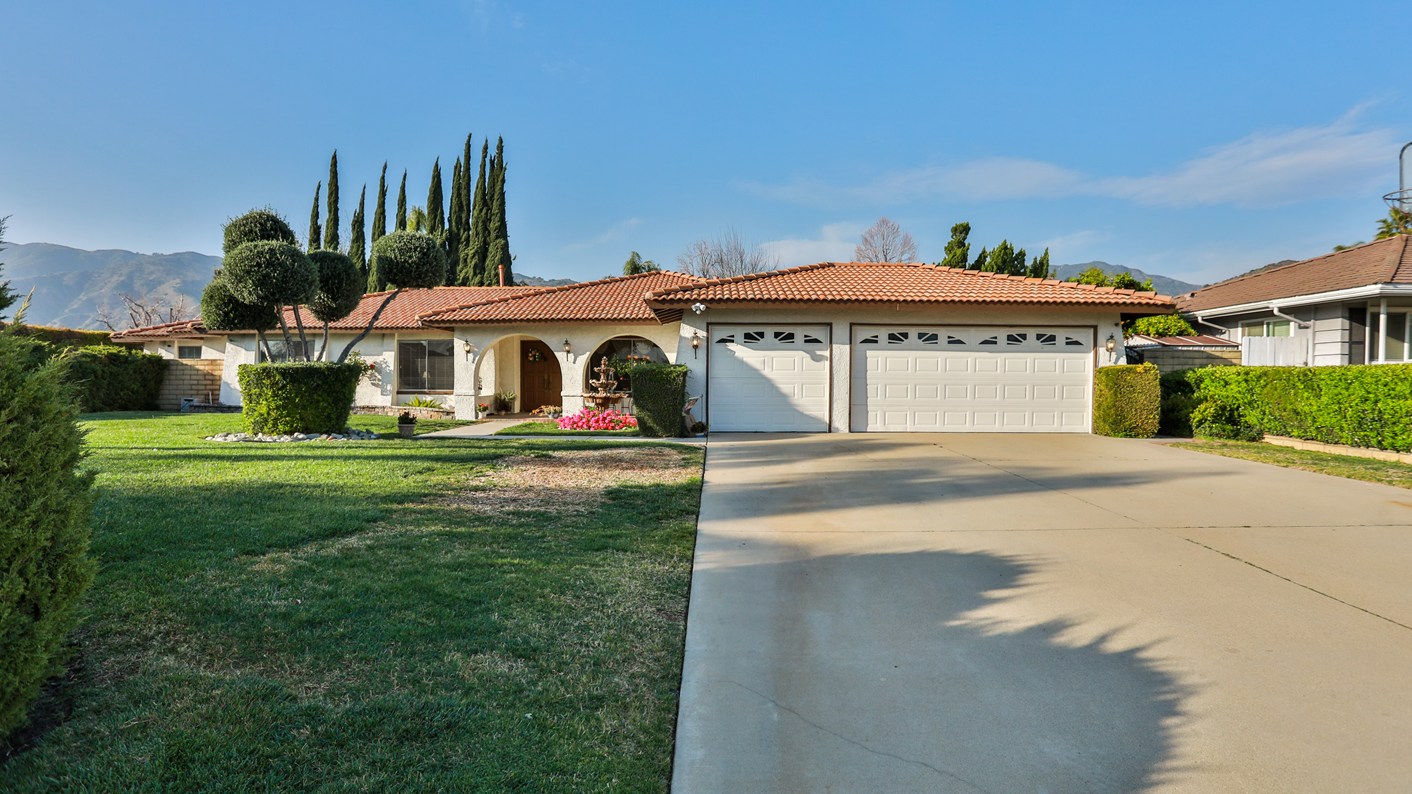 1319 East Comstock Avenue, Glendora, CA 91741