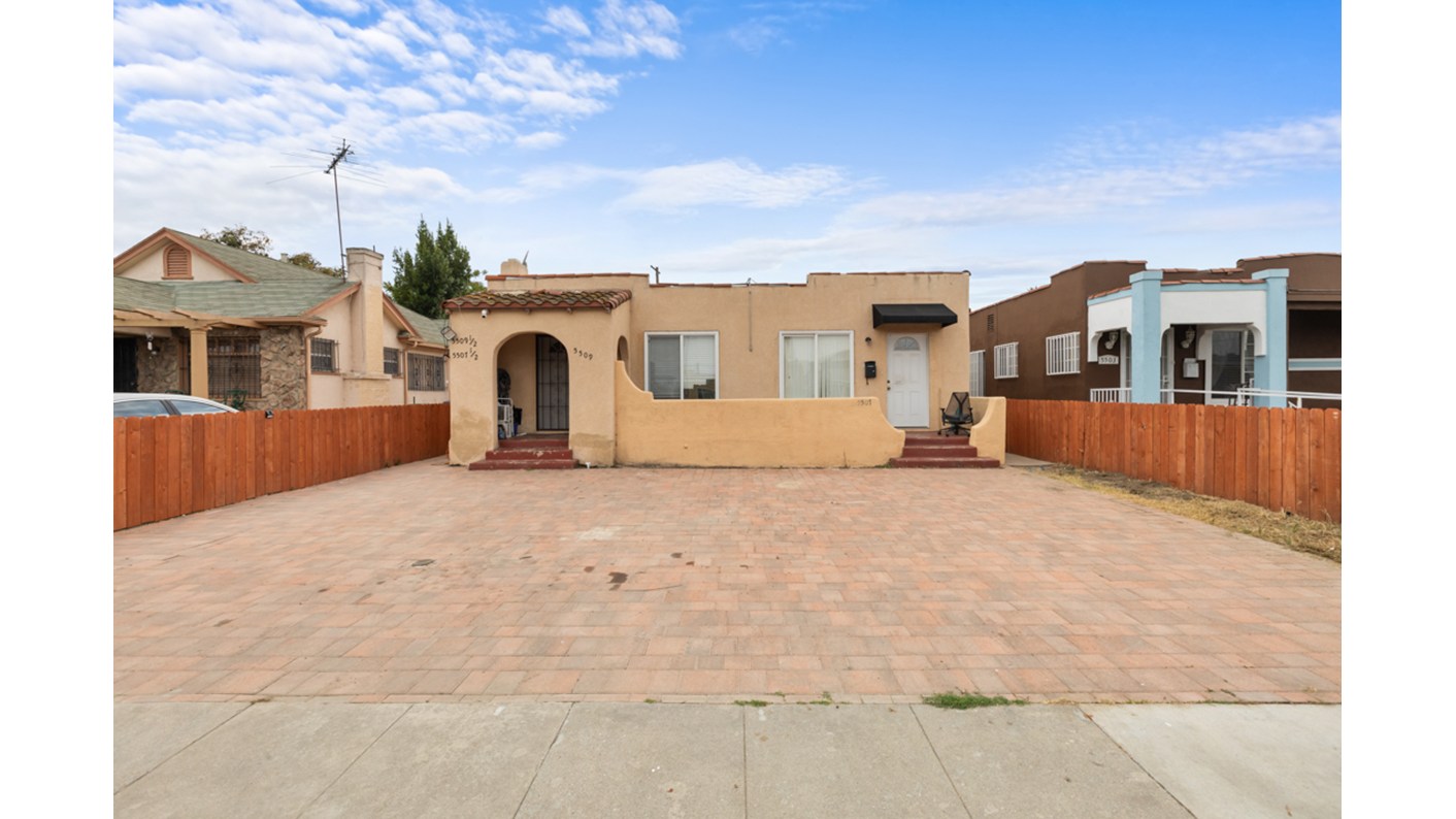 5507-5509 South Manhattan Place, Los Angeles, CA 90062