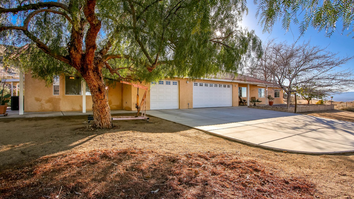 22929 Horizon Street, Apple Valley, CA 92308