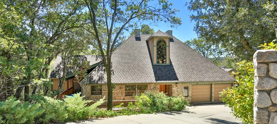 28677 Brigadoon Court, Lake Arrowhead, CA 92352