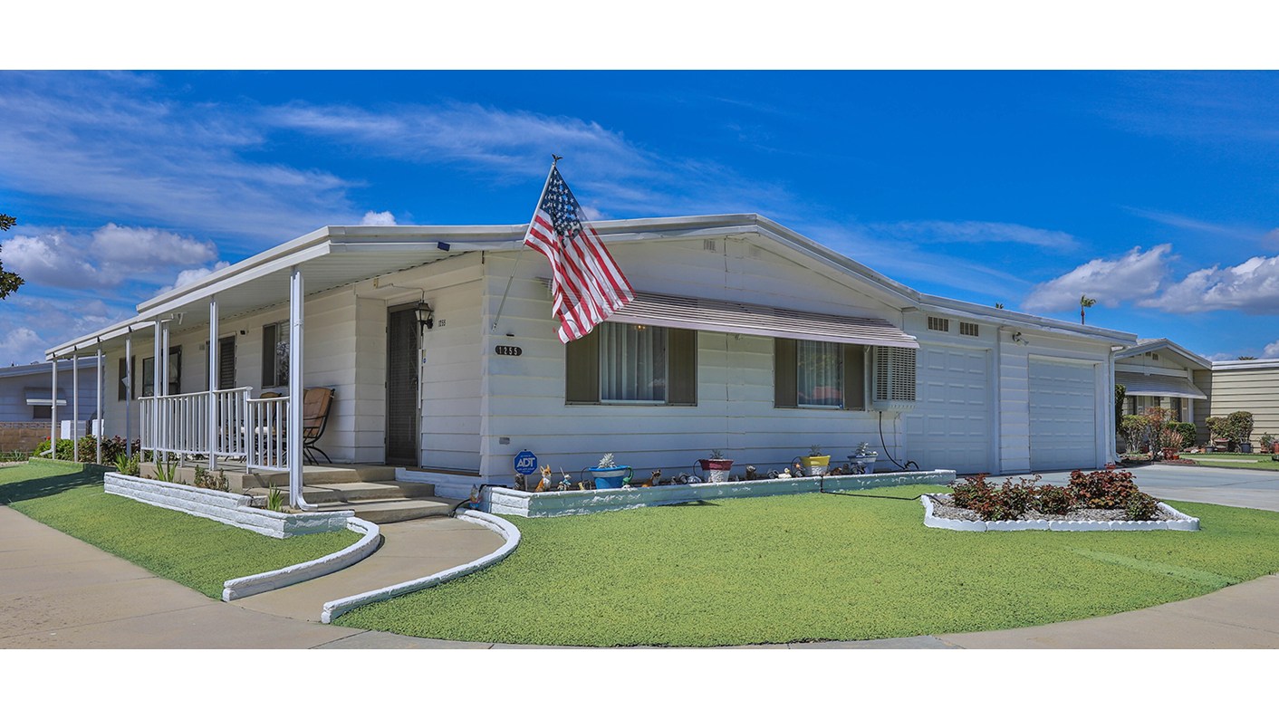 1255 Brentwood Way, Hemet, CA 92545